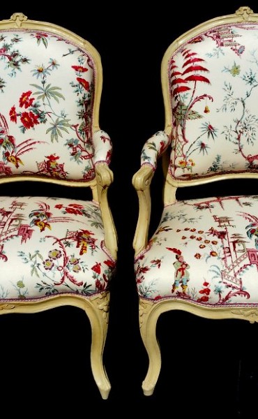 06 Paire de cabriolets louis 15 chinoiserie